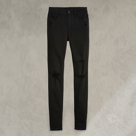 6 Petite • Old Navy • High-Waisted Rockstar Super-Skinny Distressed Jeans - Picture 3 of 5